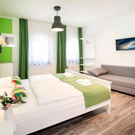 Kostel Panzió