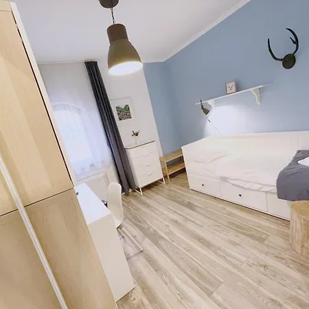 Kostel Panzió Kesztolc